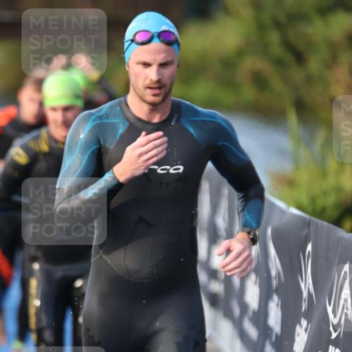 25.08.2024 - Elbe Triathlon Hamburg H.Heesch http://msf.ph/oto/6850554 25.08.2024 08:58:43 Schwimmen 203, 208, 211, 236, 241, 243, 266, 283, 294, 308, 313 meine-sportfotos.de