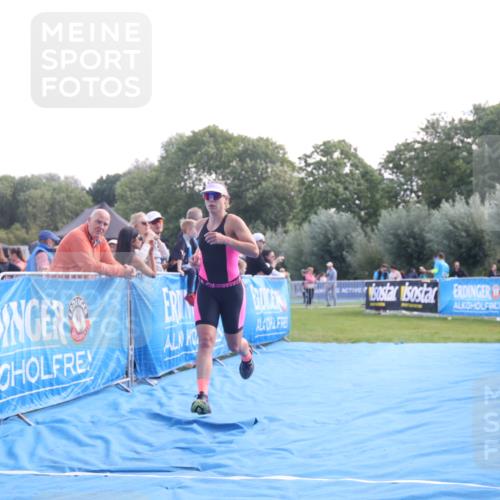 25.08.2024 - Elbe Triathlon Hamburg H.Heesch http://msf.ph/oto/6850563 25.08.2024 10:47:33 Ziel 174 meine-sportfotos.de
