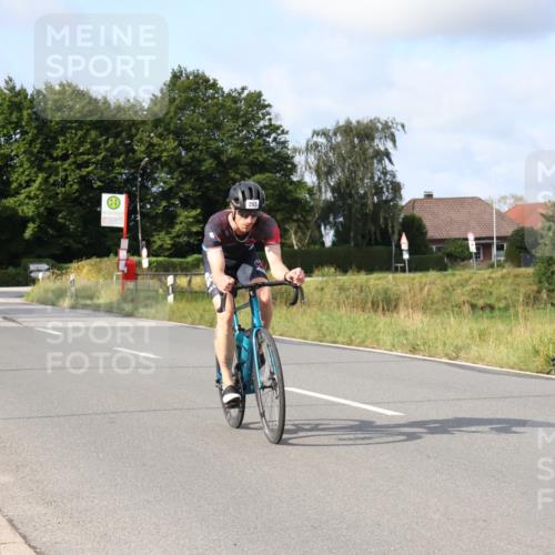 25.08.2024 - Elbe Triathlon Hamburg Fuchs,  Jonas http://msf.ph/oto/6850565 25.08.2024 09:56:21 Radfahren 442, 452, 293, 261, 202, 370, 398 meine-sportfotos.de