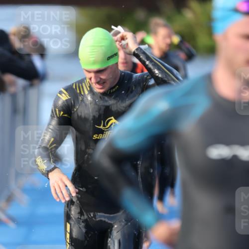 25.08.2024 - Elbe Triathlon Hamburg H.Heesch http://msf.ph/oto/6850590 25.08.2024 08:58:44 Schwimmen 203, 208, 211, 236, 241, 243, 266, 283, 294, 308, 313 meine-sportfotos.de
