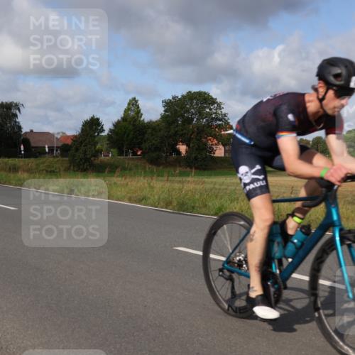 25.08.2024 - Elbe Triathlon Hamburg Fuchs,  Jonas http://msf.ph/oto/6850593 25.08.2024 09:56:21 Radfahren 442, 452, 293, 261, 202, 370, 398 meine-sportfotos.de