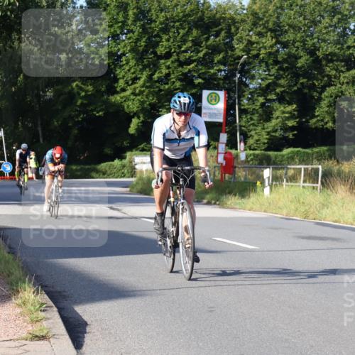 25.08.2024 - Elbe Triathlon Hamburg Fuchs,  Jonas http://msf.ph/oto/6850610 25.08.2024 09:13:59 Radfahren 286, 33, 317 meine-sportfotos.de