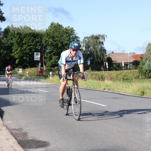 25.08.2024 - Elbe Triathlon Hamburg Fuchs,  Jonas http://msf.ph/oto/6850635 25.08.2024 09:14:00 Radfahren 286, 33, 317 meine-sportfotos.de