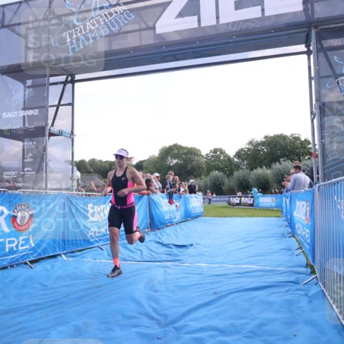 25.08.2024 - Elbe Triathlon Hamburg H.Heesch http://msf.ph/oto/6850658 25.08.2024 10:47:33 Ziel 174 meine-sportfotos.de