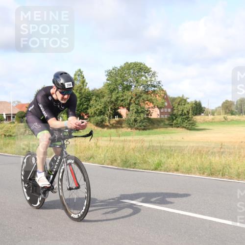 25.08.2024 - Elbe Triathlon Hamburg Fuchs,  Jonas http://msf.ph/oto/6850681 25.08.2024 09:56:29 Radfahren 261, 202, 370, 398, 210 meine-sportfotos.de