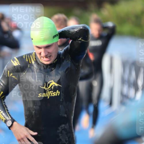 25.08.2024 - Elbe Triathlon Hamburg H.Heesch http://msf.ph/oto/6850683 25.08.2024 08:58:44 Schwimmen 203, 208, 211, 236, 241, 243, 266, 283, 294, 308, 313 meine-sportfotos.de