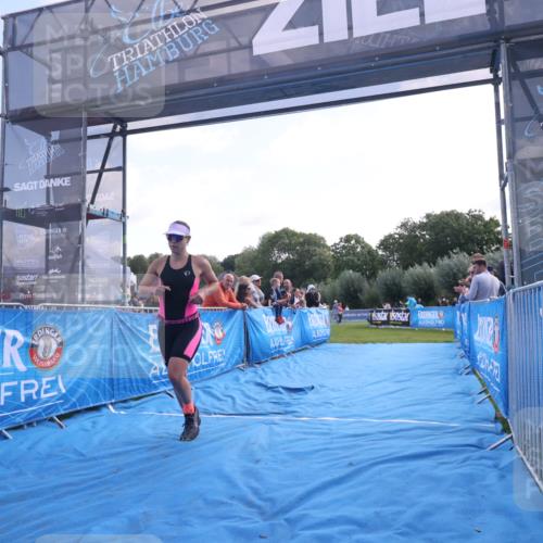 25.08.2024 - Elbe Triathlon Hamburg H.Heesch http://msf.ph/oto/6850692 25.08.2024 10:47:34 Ziel 174 meine-sportfotos.de