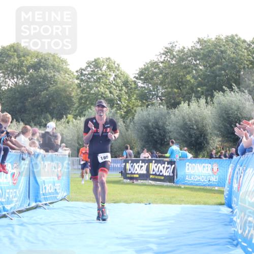 25.08.2024 - Elbe Triathlon Hamburg H.Heesch http://msf.ph/oto/6850698 25.08.2024 10:47:57 Ziel 185, 311 meine-sportfotos.de