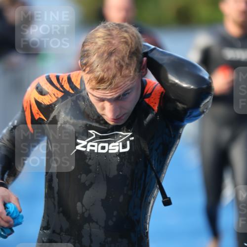 25.08.2024 - Elbe Triathlon Hamburg H.Heesch http://msf.ph/oto/6850713 25.08.2024 08:58:46 Schwimmen 203, 208, 211, 236, 241, 243, 266, 283, 294, 313 meine-sportfotos.de
