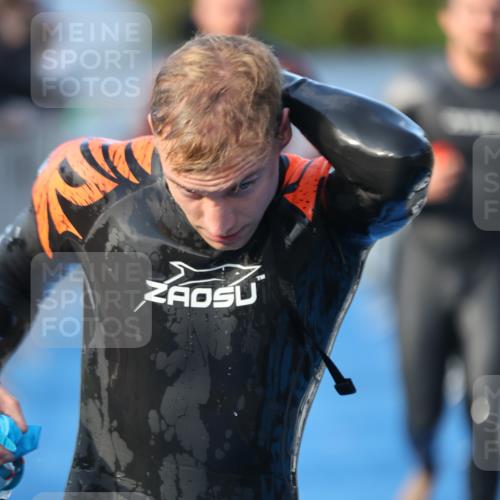 25.08.2024 - Elbe Triathlon Hamburg H.Heesch http://msf.ph/oto/6850719 25.08.2024 08:58:46 Schwimmen 203, 208, 211, 236, 241, 243, 266, 283, 294, 313 meine-sportfotos.de