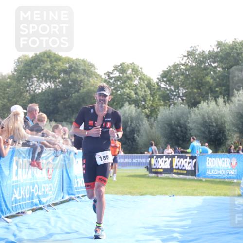 25.08.2024 - Elbe Triathlon Hamburg H.Heesch http://msf.ph/oto/6850736 25.08.2024 10:47:57 Ziel 185, 311 meine-sportfotos.de