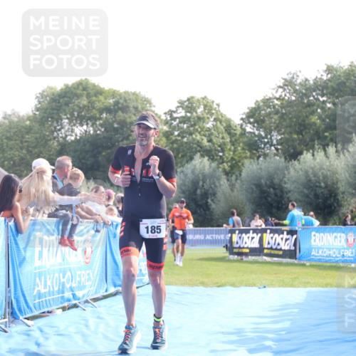 25.08.2024 - Elbe Triathlon Hamburg H.Heesch http://msf.ph/oto/6850758 25.08.2024 10:47:58 Ziel 161, 185, 311 meine-sportfotos.de