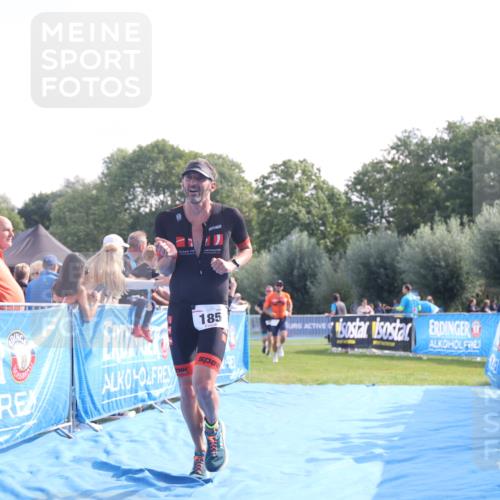 25.08.2024 - Elbe Triathlon Hamburg H.Heesch http://msf.ph/oto/6850805 25.08.2024 10:47:58 Ziel 161, 185, 311 meine-sportfotos.de
