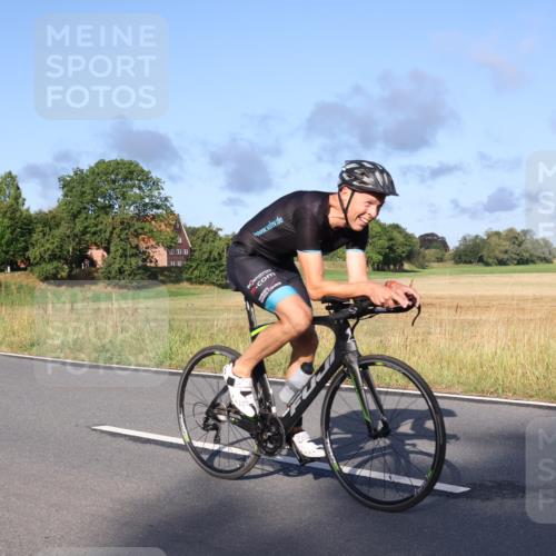 25.08.2024 - Elbe Triathlon Hamburg Fuchs,  Jonas http://msf.ph/oto/6850810 25.08.2024 09:14:11 Radfahren 137, 114, 163, 385, 271, 305, 175 meine-sportfotos.de