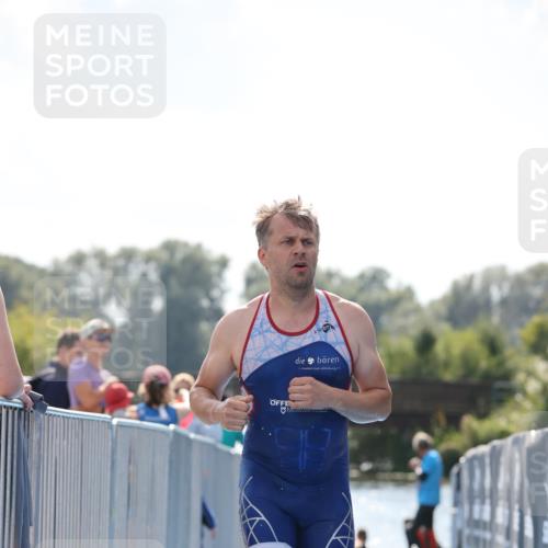 25.08.2024 - Elbe Triathlon Hamburg H.Heesch http://msf.ph/oto/6850822 25.08.2024 15:20:00 Schwimmen  meine-sportfotos.de