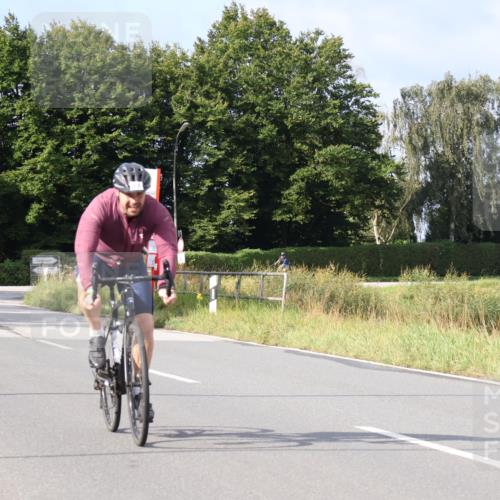 25.08.2024 - Elbe Triathlon Hamburg Fuchs,  Jonas http://msf.ph/oto/6850836 25.08.2024 09:56:41 Radfahren 434, 327, 409, 300, 421 meine-sportfotos.de
