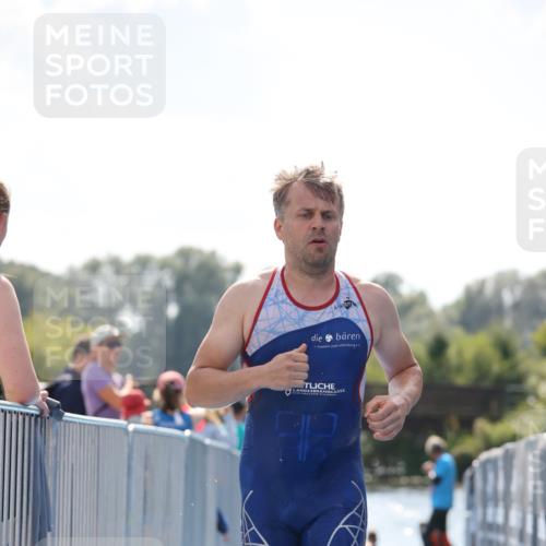 25.08.2024 - Elbe Triathlon Hamburg H.Heesch http://msf.ph/oto/6850856 25.08.2024 15:20:00 Schwimmen  meine-sportfotos.de