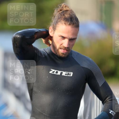 25.08.2024 - Elbe Triathlon Hamburg H.Heesch http://msf.ph/oto/6850859 25.08.2024 08:58:48 Schwimmen 203, 208, 211, 236, 241, 243, 266, 283, 294, 313 meine-sportfotos.de