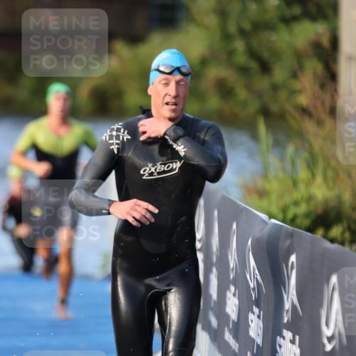 25.08.2024 - Elbe Triathlon Hamburg H.Heesch http://msf.ph/oto/6850917 25.08.2024 08:58:51 Schwimmen 203, 208, 211, 236, 241, 266, 283, 294, 313 meine-sportfotos.de