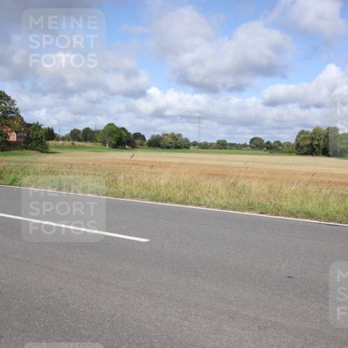 25.08.2024 - Elbe Triathlon Hamburg Fuchs,  Jonas http://msf.ph/oto/6850932 25.08.2024 09:56:49 Radfahren 421, 328, 200, 1850, 224 meine-sportfotos.de