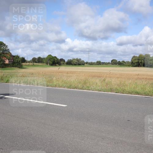 25.08.2024 - Elbe Triathlon Hamburg Fuchs,  Jonas http://msf.ph/oto/6850937 25.08.2024 09:56:49 Radfahren 421, 328, 200, 1850, 224 meine-sportfotos.de