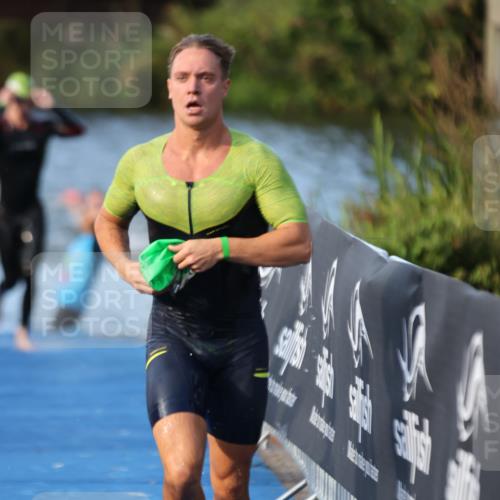25.08.2024 - Elbe Triathlon Hamburg H.Heesch http://msf.ph/oto/6850948 25.08.2024 08:58:54 Schwimmen 203, 208, 211, 237, 241, 266, 283, 294, 313 meine-sportfotos.de