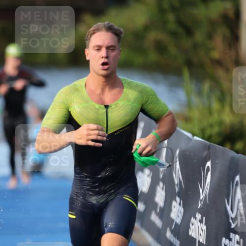 25.08.2024 - Elbe Triathlon Hamburg H.Heesch http://msf.ph/oto/6850985 25.08.2024 08:58:54 Schwimmen 203, 208, 211, 237, 241, 266, 283, 294, 313 meine-sportfotos.de
