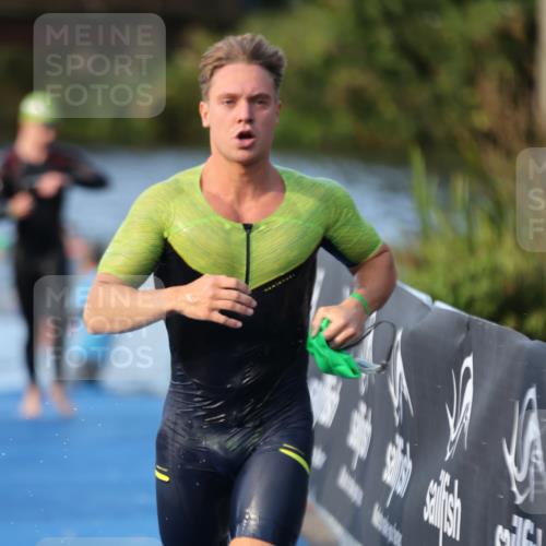 25.08.2024 - Elbe Triathlon Hamburg H.Heesch http://msf.ph/oto/6850990 25.08.2024 08:58:54 Schwimmen 203, 208, 211, 237, 241, 266, 283, 294, 313 meine-sportfotos.de