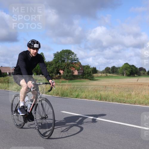 25.08.2024 - Elbe Triathlon Hamburg Fuchs,  Jonas http://msf.ph/oto/6851023 25.08.2024 09:56:53 Radfahren 421, 328, 200, 1850, 224, 396, 205 meine-sportfotos.de