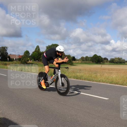 25.08.2024 - Elbe Triathlon Hamburg Fuchs,  Jonas http://msf.ph/oto/6851094 25.08.2024 09:56:58 Radfahren 224, 396, 205, 362 meine-sportfotos.de
