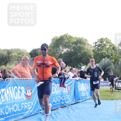 25.08.2024 - Elbe Triathlon Hamburg H.Heesch http://msf.ph/oto/6851111 25.08.2024 10:48:03 Ziel 161, 185, 193, 294, 311 meine-sportfotos.de