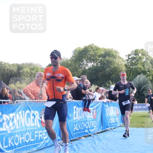 25.08.2024 - Elbe Triathlon Hamburg H.Heesch http://msf.ph/oto/6851136 25.08.2024 10:48:04 Ziel 161, 185, 193, 294, 311 meine-sportfotos.de