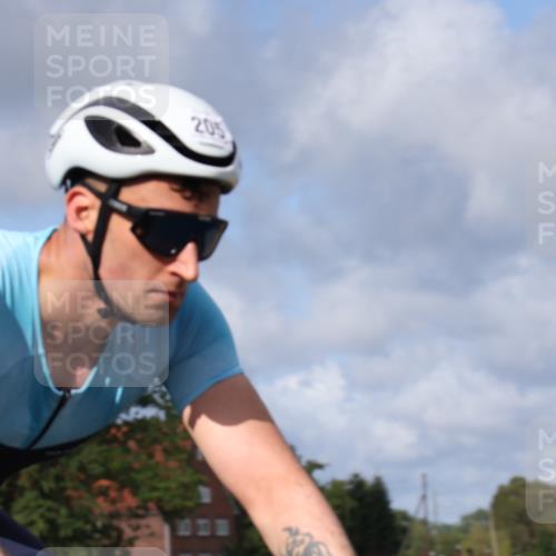 25.08.2024 - Elbe Triathlon Hamburg Fuchs,  Jonas http://msf.ph/oto/6851141 25.08.2024 09:57:01 Radfahren 224, 396, 205, 362 meine-sportfotos.de