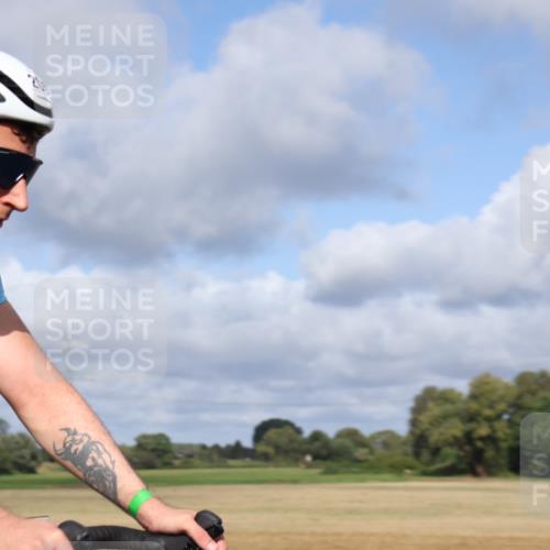 25.08.2024 - Elbe Triathlon Hamburg Fuchs,  Jonas http://msf.ph/oto/6851146 25.08.2024 09:57:01 Radfahren 224, 396, 205, 362 meine-sportfotos.de