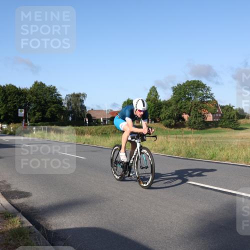 25.08.2024 - Elbe Triathlon Hamburg Fuchs,  Jonas http://msf.ph/oto/6851156 25.08.2024 09:14:34 Radfahren 90, 136, 403, 250 meine-sportfotos.de