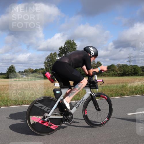 25.08.2024 - Elbe Triathlon Hamburg Fuchs,  Jonas http://msf.ph/oto/6851181 25.08.2024 09:57:02 Radfahren 396, 205, 362 meine-sportfotos.de