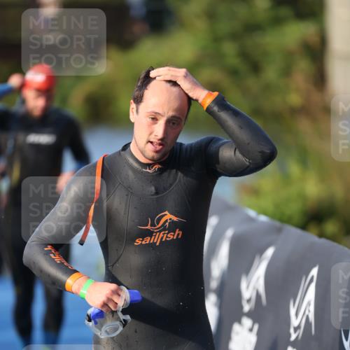25.08.2024 - Elbe Triathlon Hamburg H.Heesch http://msf.ph/oto/6851194 25.08.2024 08:59:13 Schwimmen 202, 203, 204, 237, 261, 275, 285, 298, 310, 316, 322 meine-sportfotos.de