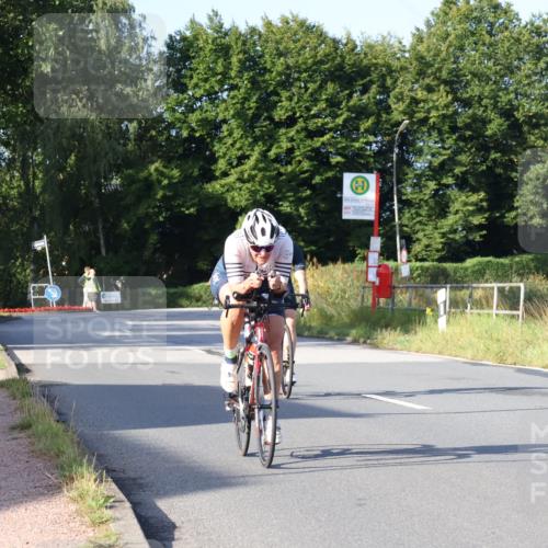 25.08.2024 - Elbe Triathlon Hamburg Fuchs,  Jonas http://msf.ph/oto/6851262 25.08.2024 09:14:41 Radfahren 250, 147, 219 meine-sportfotos.de