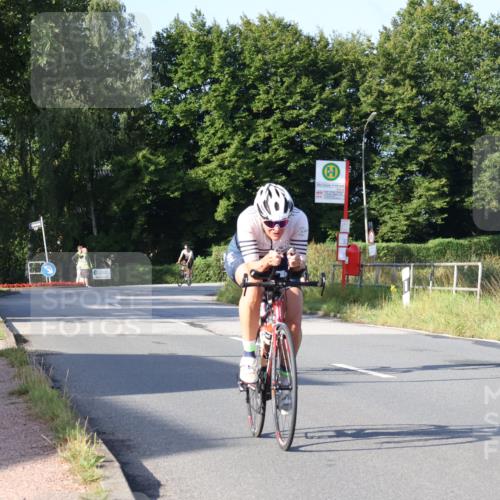25.08.2024 - Elbe Triathlon Hamburg Fuchs,  Jonas http://msf.ph/oto/6851268 25.08.2024 09:14:42 Radfahren 147, 219 meine-sportfotos.de