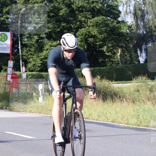 25.08.2024 - Elbe Triathlon Hamburg Fuchs,  Jonas http://msf.ph/oto/6851276 25.08.2024 09:14:42 Radfahren 147, 219 meine-sportfotos.de