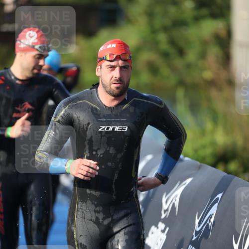 25.08.2024 - Elbe Triathlon Hamburg H.Heesch http://msf.ph/oto/6851281 25.08.2024 08:59:15 Schwimmen 202, 203, 204, 237, 261, 275, 278, 285, 298, 310, 316, 322 meine-sportfotos.de