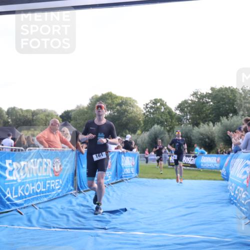 25.08.2024 - Elbe Triathlon Hamburg H.Heesch http://msf.ph/oto/6851286 25.08.2024 10:48:05 Ziel 161, 185, 193, 294, 311 meine-sportfotos.de