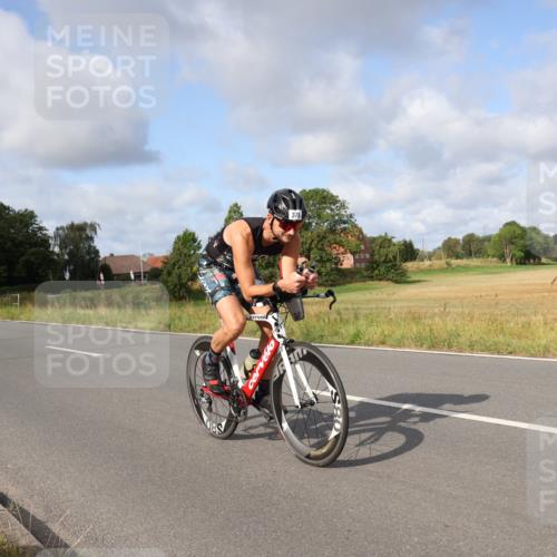 25.08.2024 - Elbe Triathlon Hamburg Fuchs,  Jonas http://msf.ph/oto/6851294 25.08.2024 09:57:24 Radfahren 545, 530, 215, 382, 378, 333, 447, 222 meine-sportfotos.de