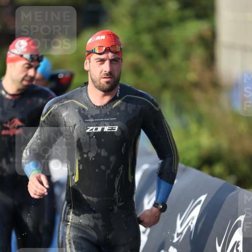 25.08.2024 - Elbe Triathlon Hamburg H.Heesch http://msf.ph/oto/6851299 25.08.2024 08:59:15 Schwimmen 202, 203, 204, 237, 261, 275, 278, 285, 298, 310, 316, 322 meine-sportfotos.de