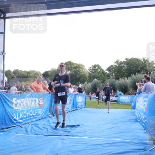 25.08.2024 - Elbe Triathlon Hamburg H.Heesch http://msf.ph/oto/6851302 25.08.2024 10:48:05 Ziel 161, 185, 193, 294, 311 meine-sportfotos.de