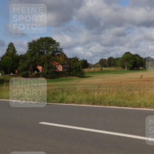 25.08.2024 - Elbe Triathlon Hamburg Fuchs,  Jonas http://msf.ph/oto/6851308 25.08.2024 09:57:24 Radfahren 545, 530, 215, 382, 378, 333, 447, 222 meine-sportfotos.de