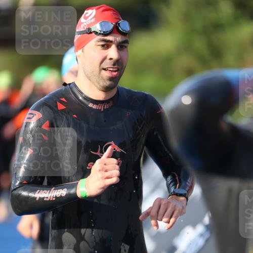 25.08.2024 - Elbe Triathlon Hamburg H.Heesch http://msf.ph/oto/6851342 25.08.2024 08:59:17 Schwimmen 202, 203, 204, 237, 261, 275, 278, 285, 298, 310, 316, 322 meine-sportfotos.de
