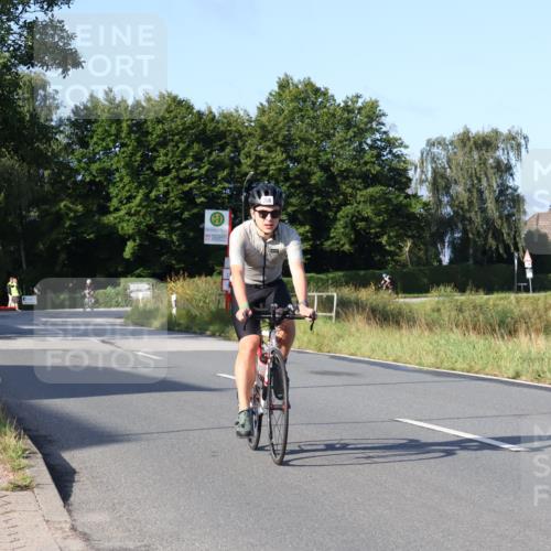 25.08.2024 - Elbe Triathlon Hamburg Fuchs,  Jonas http://msf.ph/oto/6851387 25.08.2024 09:14:50 Radfahren 206 meine-sportfotos.de