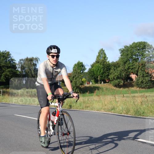 25.08.2024 - Elbe Triathlon Hamburg Fuchs,  Jonas http://msf.ph/oto/6851403 25.08.2024 09:14:51 Radfahren 206 meine-sportfotos.de