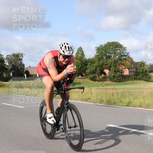 25.08.2024 - Elbe Triathlon Hamburg Fuchs,  Jonas http://msf.ph/oto/6851446 25.08.2024 09:57:35 Radfahren 222, 372, 485, 435, 236 meine-sportfotos.de